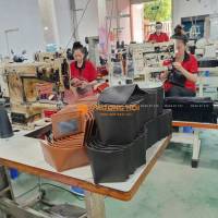 Tìm sỉ ví da bò tại xưởng, khởi nghiệp vốn thấp.