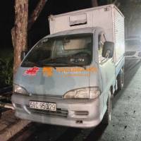 Samco tải 1000 kgthùng kín cửa hông,mới đăng kiểm