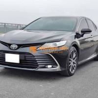 Toyota Camry 2.0Q sx 2022 màu đen nt kem