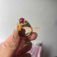 Nhẫn mặt đá Rubi