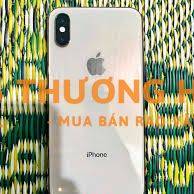Bán chiếc điện thoại IP XS 64 bản quốc tế màu vàng đang dùng