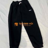 Quần Jogger Rora màu đen của nữ