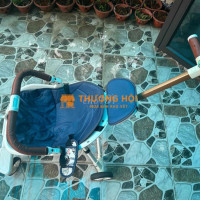 xe đẩy trẻ em