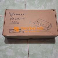 sạc vinfasat 400w mới