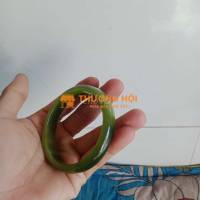 Vòng đá tự nhiên
