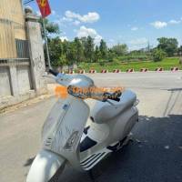 Vespa Sprint màu trắng justin biber odo 19k km zin