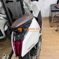 Xe điện Vinfast Vento trắng