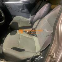 Toyota Hiace 2005 Van 6 ghế