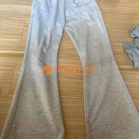 conbo 2 quần giong nhau khác màu 130k/2cai