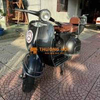 Vespa cổ zin xe trưng bày derco :máy zin bao đi xa