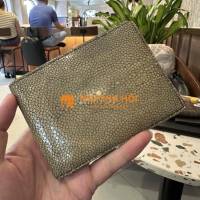 Ví ngang da cá đuối tự nhiên Bottega Veneta