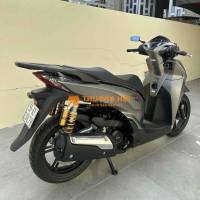 sh 300i vàng cát