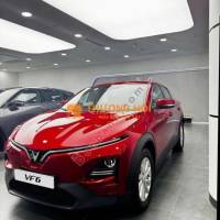 VinFast VF6 Eco 2025