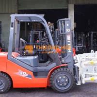 Xe Nâng HeLi kẹp cuộn giấy đa chức năng