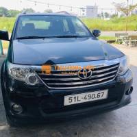 Toyota Fortuner 2013 2.7V 4x2 - 141000 km