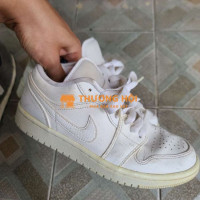 Giày nike size 36.5 chính hãng còn hộp