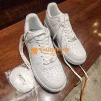 Sneaker nike air focer one size 40 chạm đất 1 lần