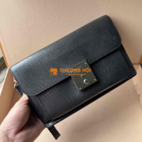 Clutch LV neo belaia like new Size : 15x26cm Em