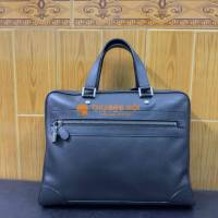 Túi xách Louis Vuitton taiga chính hãng like new