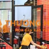 tuyển nv phục vụ + bao ở