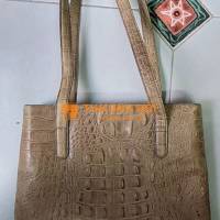 Túi Xách Da Cá Sấu Nữ. thuộc tự nhiên không phun.