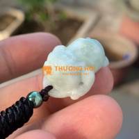 Mặt dây chuyền cụ Thiềm Thừ xinh xắn.