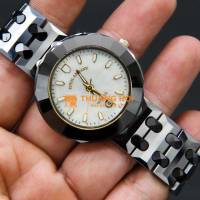 Đồng hồ vỏ đá Cinamic