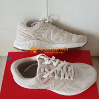 Giày NewBalance size 40,5