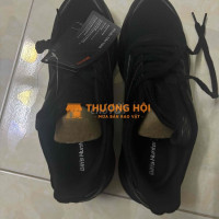 giày mới chưa mang