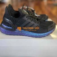 ADIDAS ULTRABOOST SIZE 42 LIKE NEW