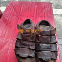 ông anh ở mĩ mang về cho .. giày kiểu doctor..dep