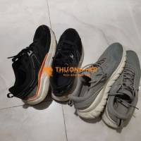 2 đôi giày thể thao nam
