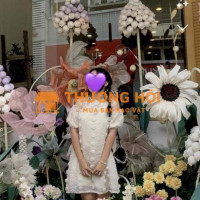 Váy yếm trễ vai