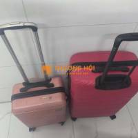 Vali kéo nhựa, màu hồng đỏ