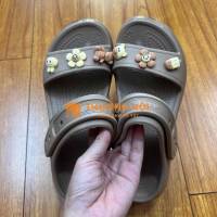 bị rộng nên thanh lý