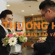 cần tuyên lễ tân ngày và đem