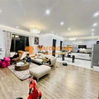 Bán Nhà Phố Láng Hạ, Ngõ Thông Ôtô Kinh Doanh, Cho Thuê 500tr/Năm, 99m2, 5 Tầng, Gía 20 Tỷ.