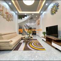 CỰC RẺ- 8,6TỶ- 43M, 6TẦNG, LÔ GÓC THANG MÁY, BÁN NHÀ ĐÀM QUANG TRUNG, LONG BIÊN, GẦN Ô TÔ.