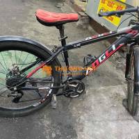 Xe đạp thể thao khung nhôm