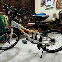 Dư xe đạp Giant chính hãng vành 20 inch