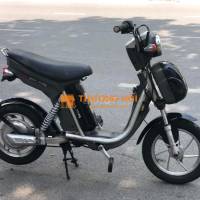 Xe đạp điện Nijia đen bình khoẻ