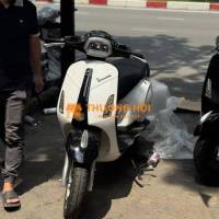 Vespa Trắng Full chức năng, full phụ kiện