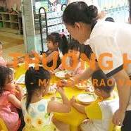 Tuyển bảo mẫu trường mầm non
