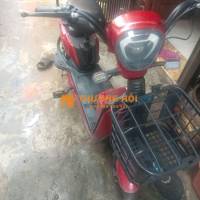 xe đạp điện lhe: *