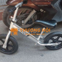 Nhà có 2 xe thăng bằng