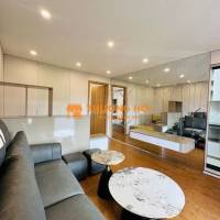 Nhà đẹp vài bước xuống phố tặng full nội thất