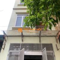 Bán căn hộ tập thể kim đồng, 100m2, 3 ngủ, 2 vệ sinh, 4.85 tỷ sổ đỏ cc