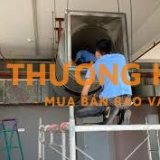 nhân viên thi công bảo trì hệ thống lạnh thông gió