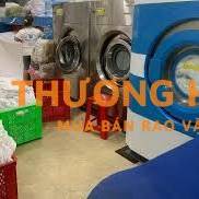Nam đứng máy giặt - Ca đêm