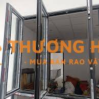 Cần thợ phụ nhôm kính làm việc tại Bình Dương